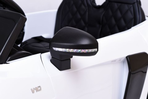 Samochód elektryczny dla dzieci AUDI R8 SPYDER biały Samochód elektryczny dla dzieci AUDI R8 SPYDER biały