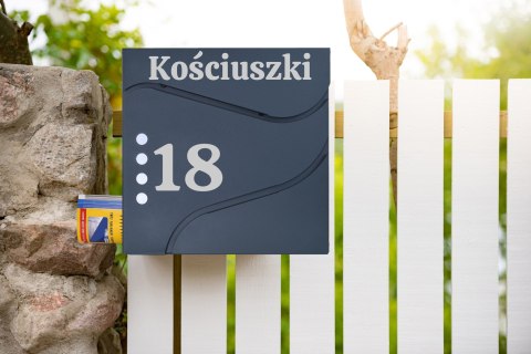 Skrzynka pocztowa na listy Sven z gazetnikiem antracyt z napisami Skrzynka pocztowa na listy Sven z gazetnikiem antracyt z napisami